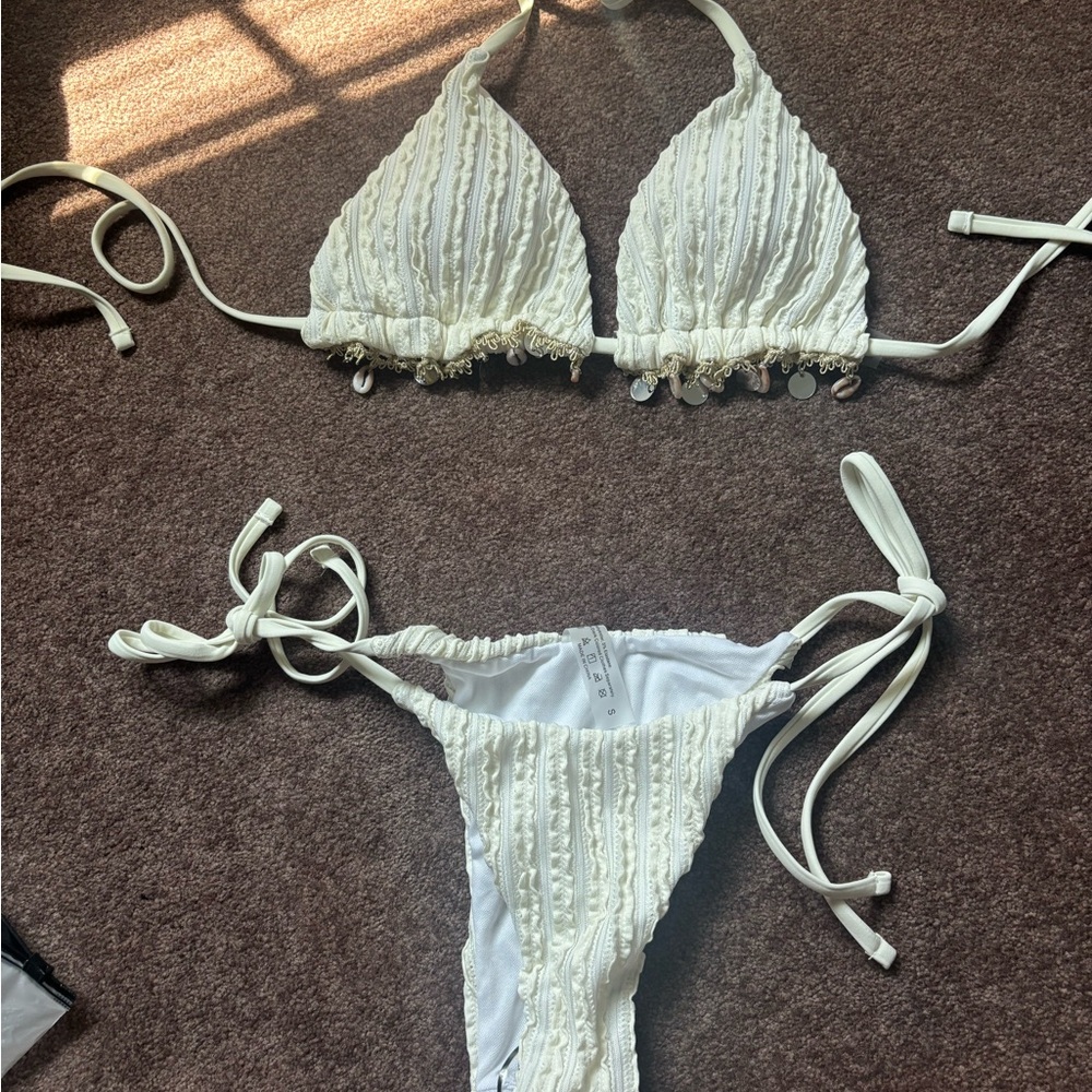 SHEIN Cream Textured Bikini Set